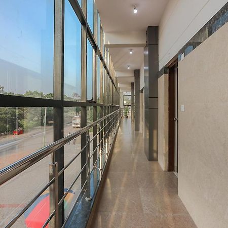 Oyo 22211 Shree Ankanatheshwara Residency Hotel Nanjangud Esterno foto