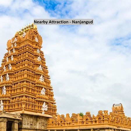Oyo 22211 Shree Ankanatheshwara Residency Hotel Nanjangud Esterno foto