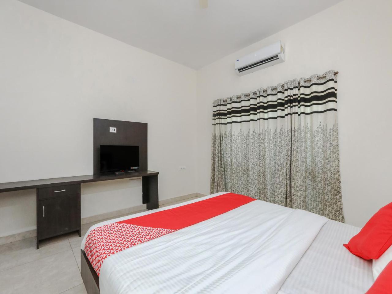 Oyo 22211 Shree Ankanatheshwara Residency Hotel Nanjangud Esterno foto